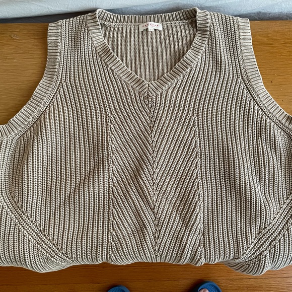 Cotton, cream/tan sweater vest, large - Picture 2 of 6